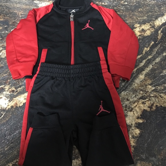 red jordan jogging suit